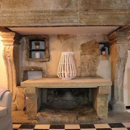Апартаменты Entre Uzes Et Le Pont-Du-Gard Le Logis D'Autrefois Кастийон-дю-Гар Экстерьер фото